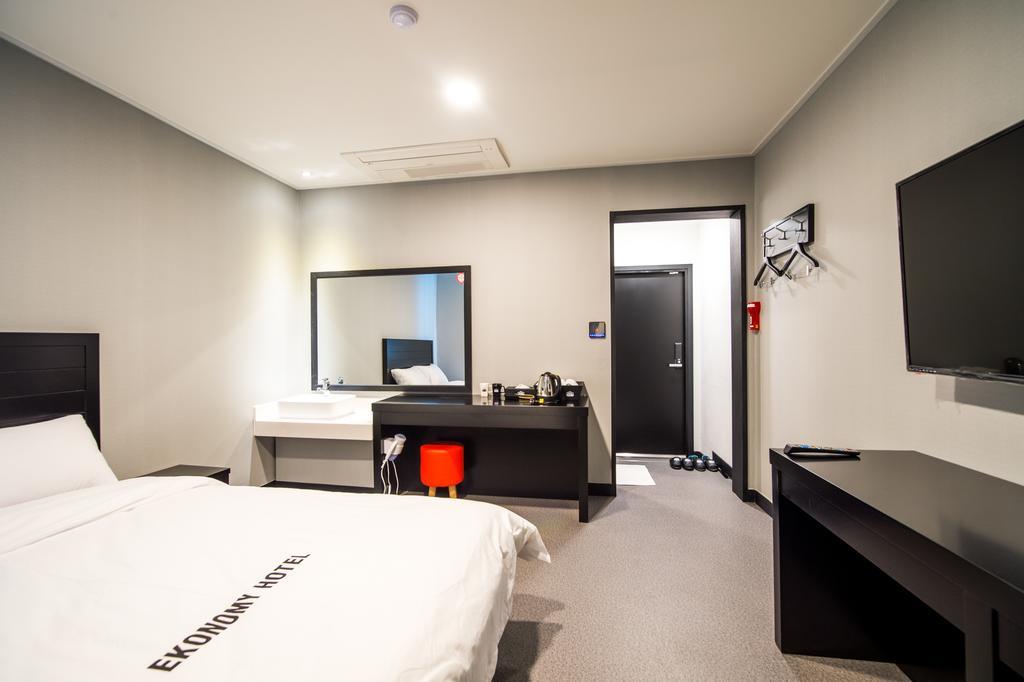 อีโคโนมี โฮเต็ล ซอกโช Hotel ซกโช ภายนอก รูปภาพ