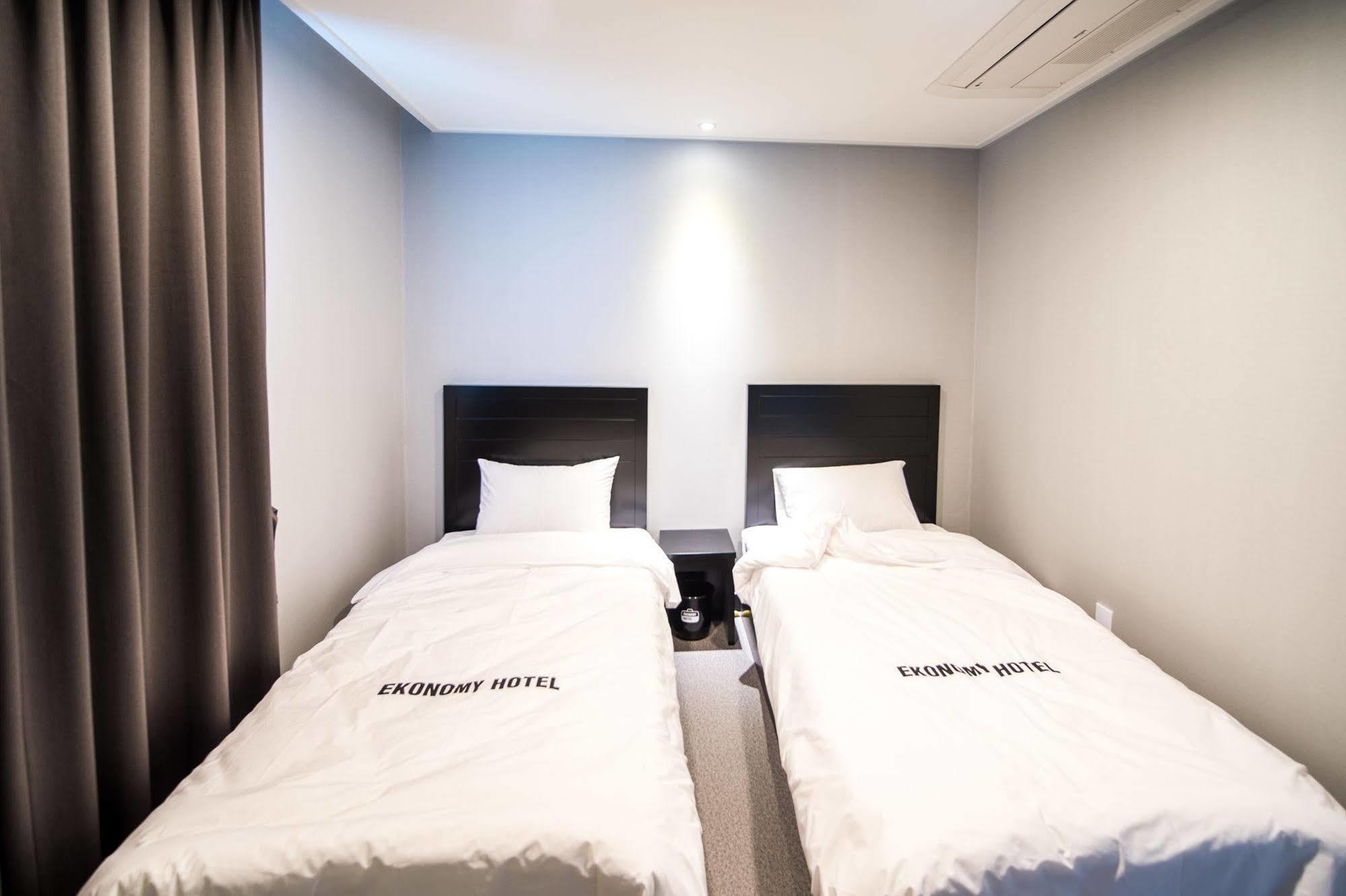 อีโคโนมี โฮเต็ล ซอกโช Hotel ซกโช ภายนอก รูปภาพ