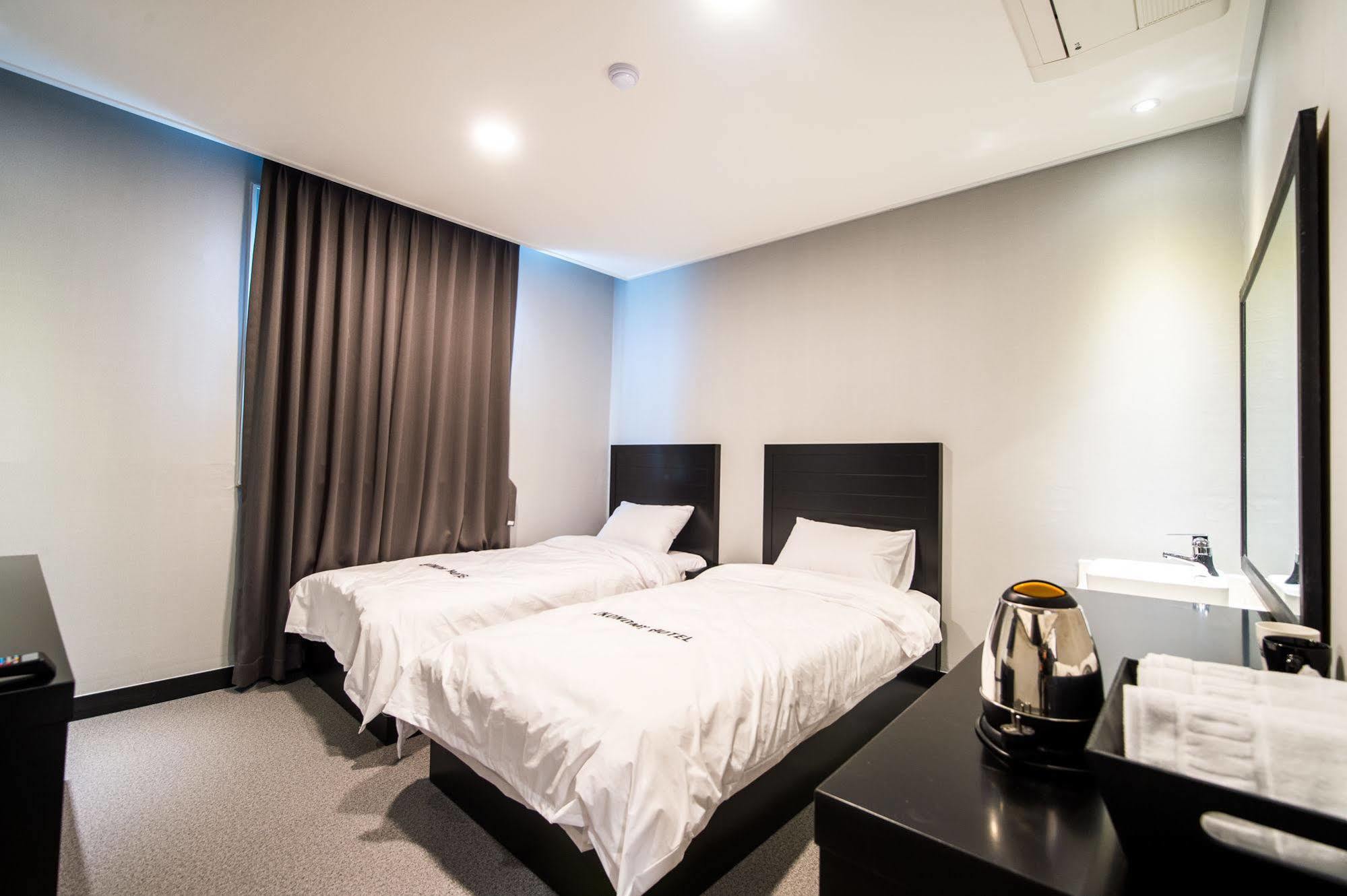 อีโคโนมี โฮเต็ล ซอกโช Hotel ซกโช ภายนอก รูปภาพ