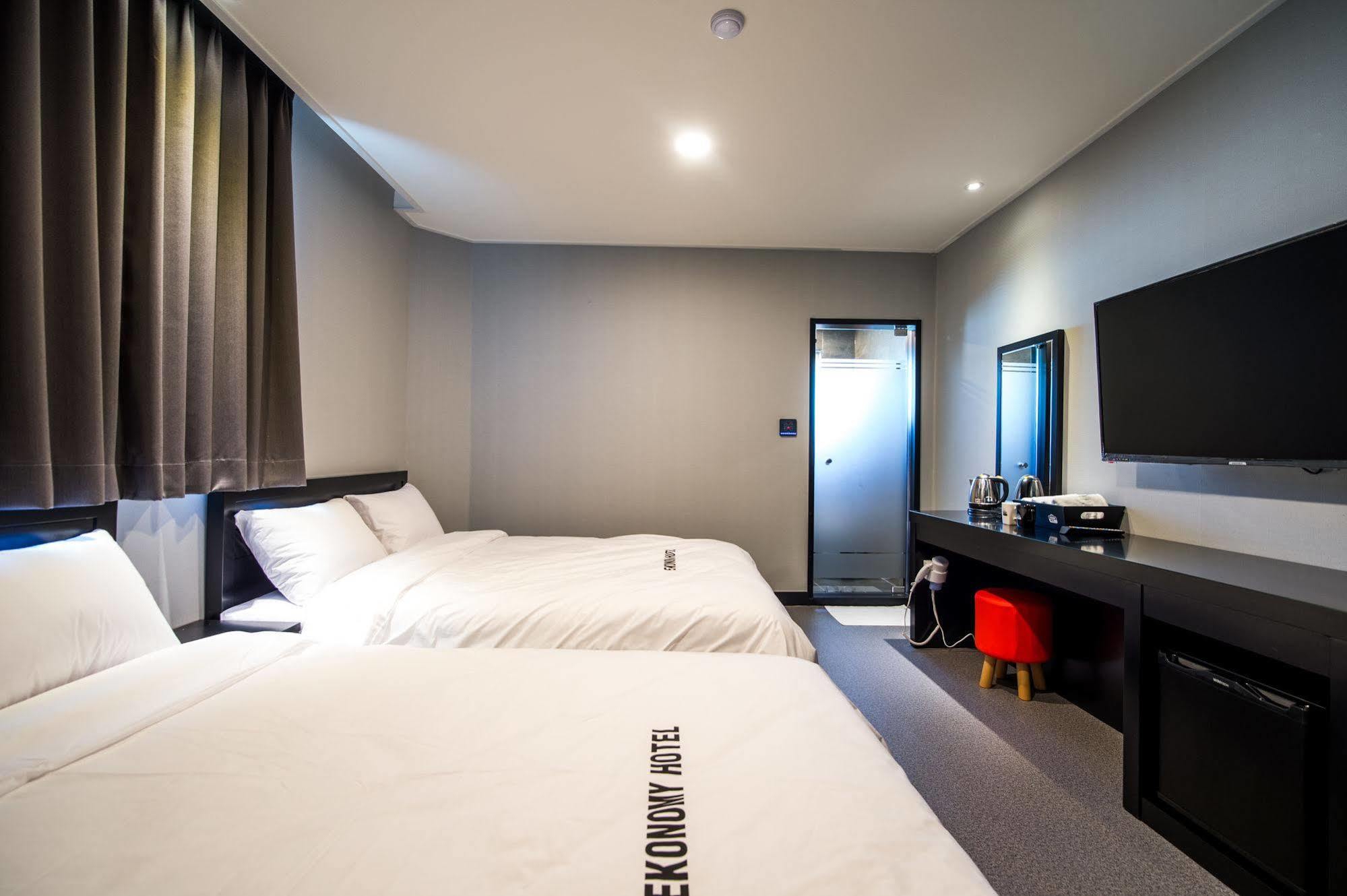 อีโคโนมี โฮเต็ล ซอกโช Hotel ซกโช ภายนอก รูปภาพ