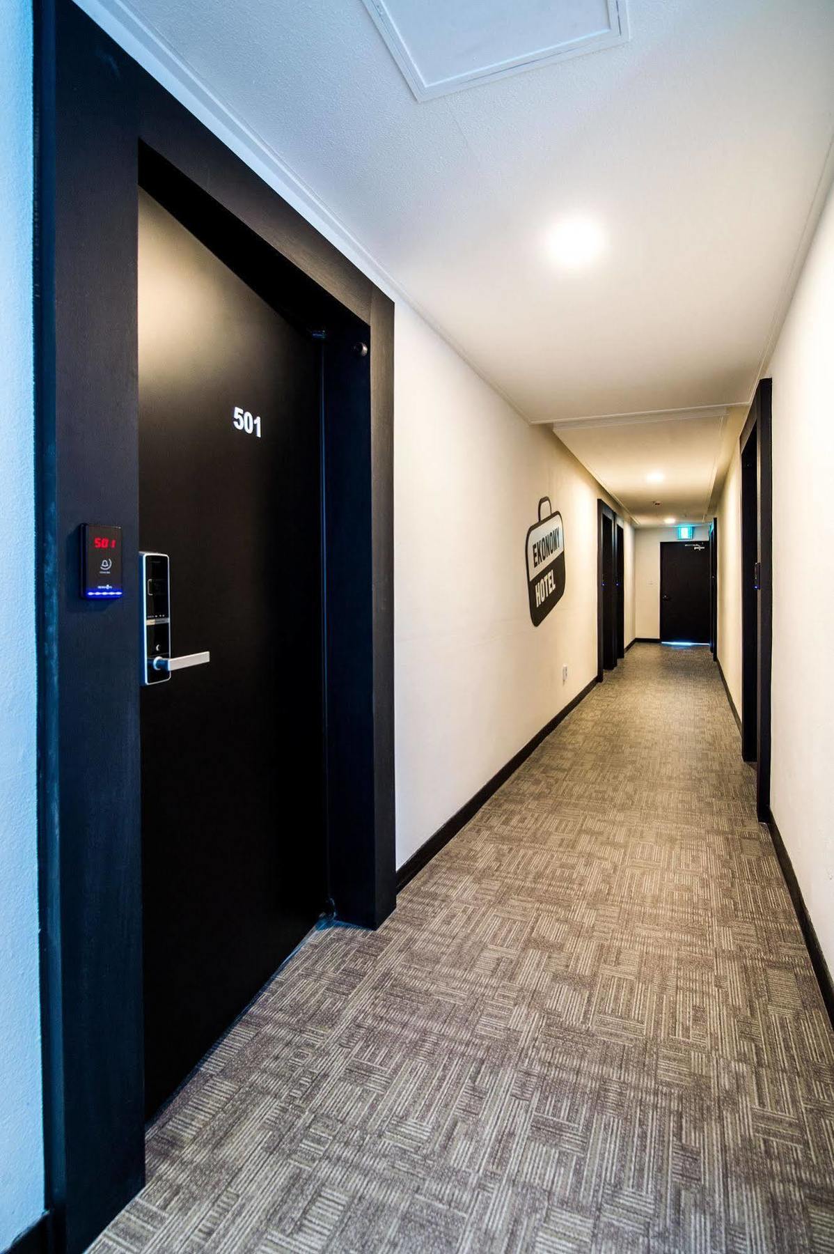 อีโคโนมี โฮเต็ล ซอกโช Hotel ซกโช ภายนอก รูปภาพ